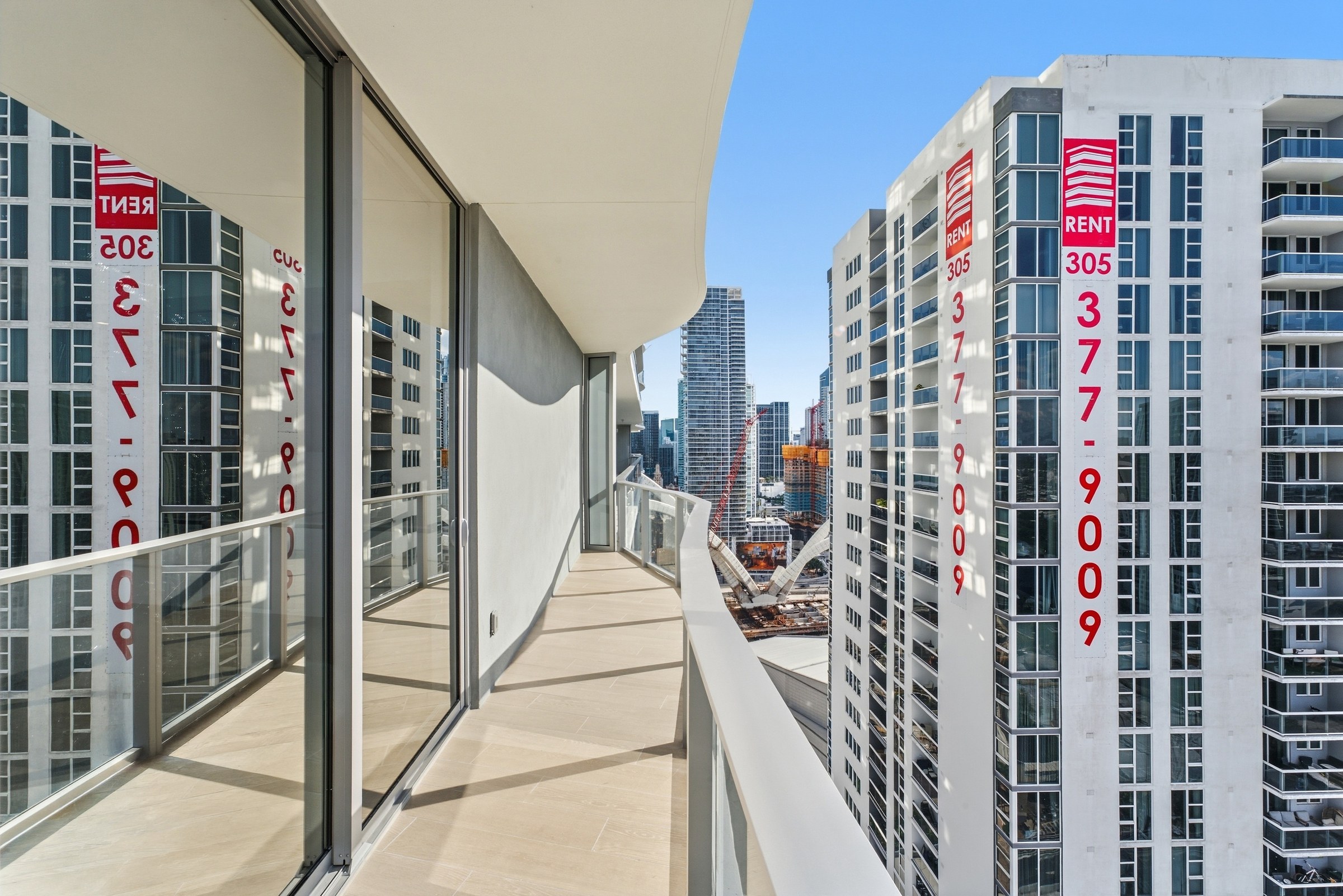 Balcony view toward Biscayne Boulevard and Downtown Miami